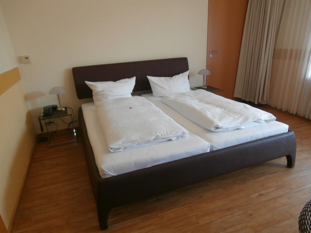 Hotel Hasselbarth بورغ أوف فيهمارن المظهر الخارجي الصورة