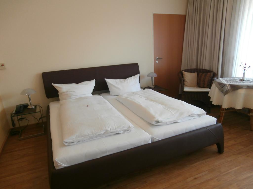 Hotel Hasselbarth بورغ أوف فيهمارن المظهر الخارجي الصورة