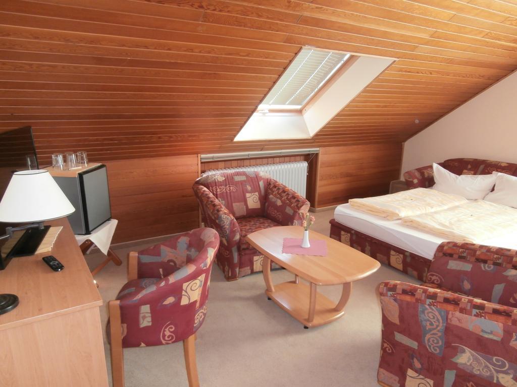 Hotel Hasselbarth بورغ أوف فيهمارن المظهر الخارجي الصورة