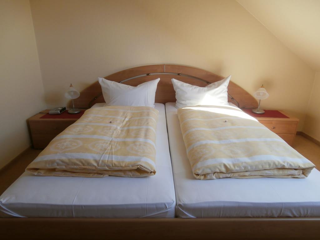 Hotel Hasselbarth بورغ أوف فيهمارن المظهر الخارجي الصورة